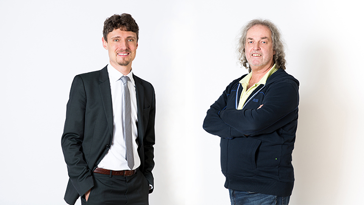 Porträt der Professoren Schreyögg (link) und Voß (rechts)