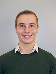 foto-edit-philip-1-180x240